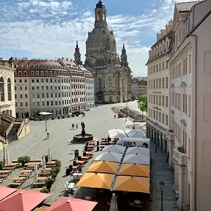 Familienapartment An Der Frauenkirche Drezno